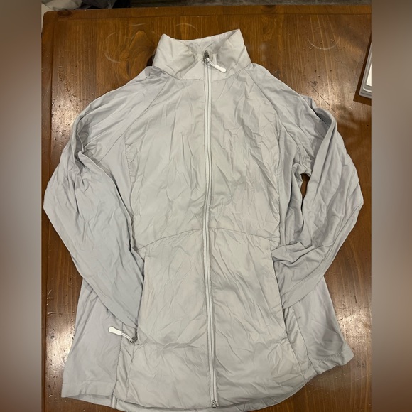 Kyodan Wind breaker, womans small. Light grey. Great condition. - Picture 2 of 4